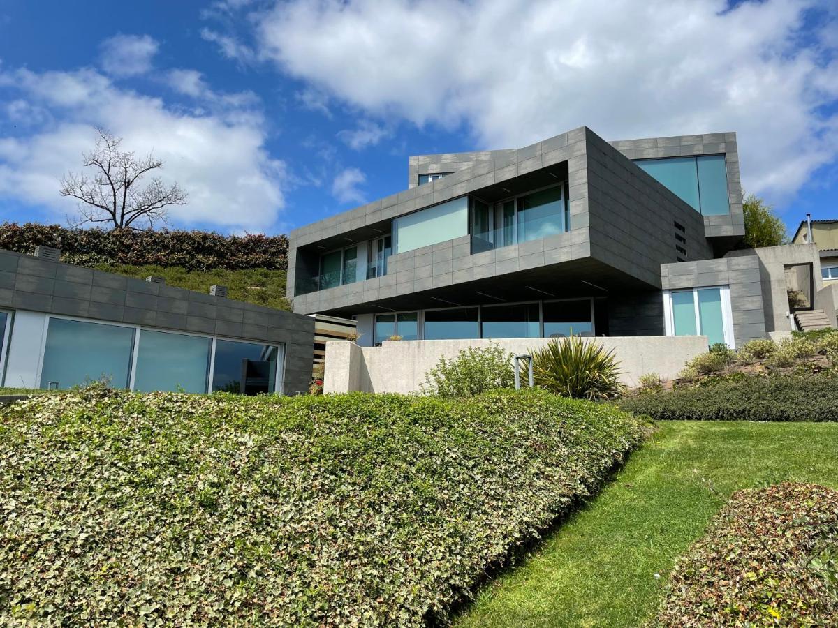 Tres Prismas Exclusive Villa Sarria Luaran gambar