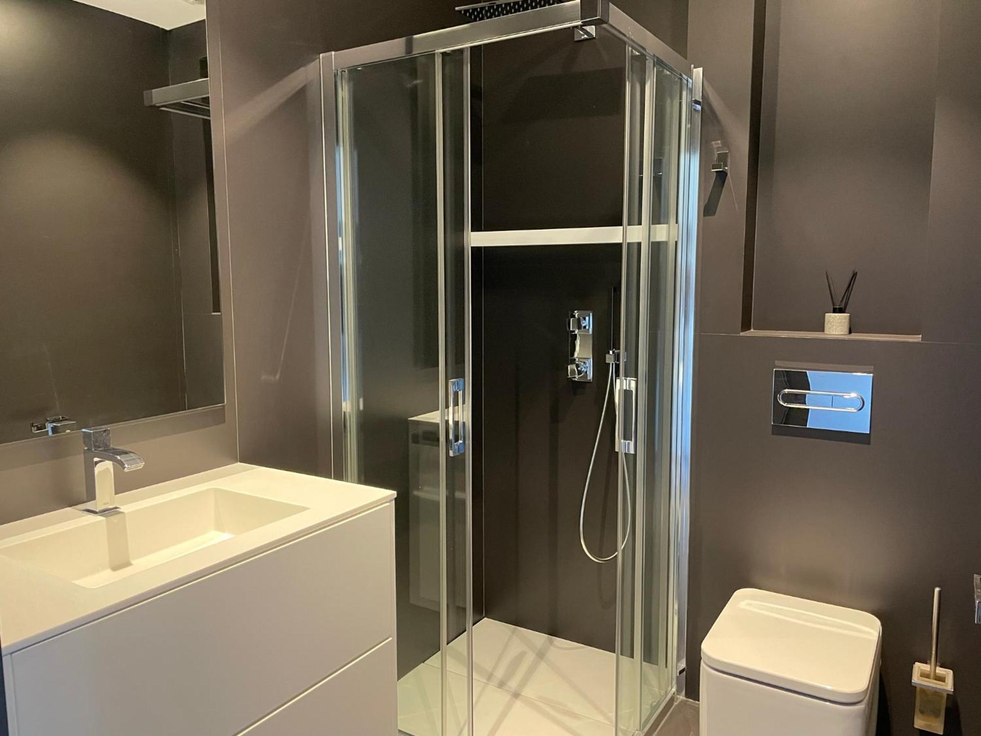 Tres Prismas Exclusive Villa Sarria Luaran gambar
